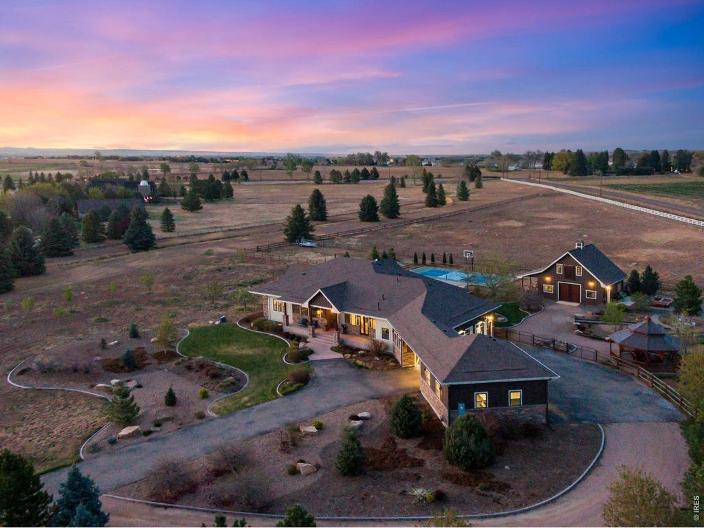 2418 Barry Ln, Fort Collins, CO 80524
