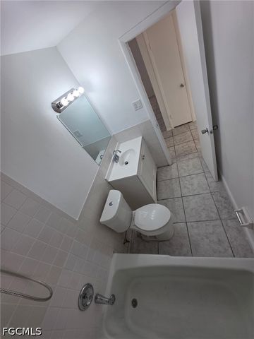 5413-5427 3rd AVE 5413, Fort Myers, FL 33907