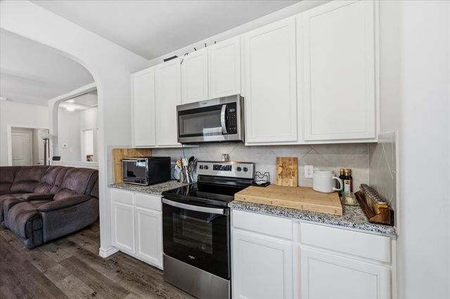 1709 Mark Lane, Ennis, TX 75119