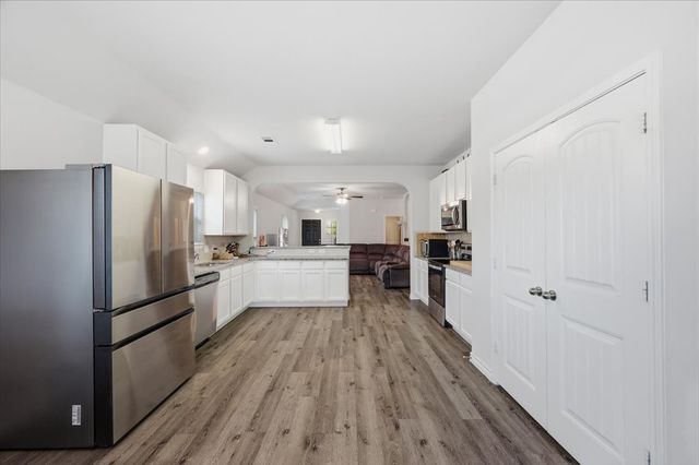 1709 Mark Lane, Ennis, TX 75119