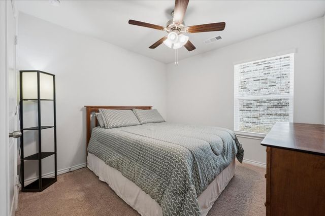 1709 Mark Lane, Ennis, TX 75119