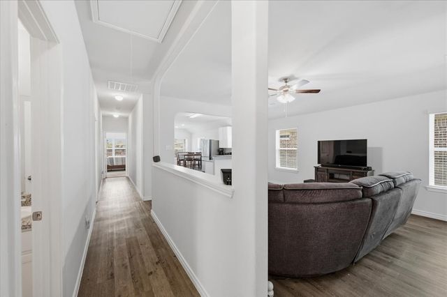 1709 Mark Lane, Ennis, TX 75119