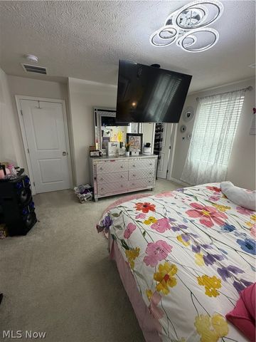 105 Zenith Court, Eastlake, OH 44095
