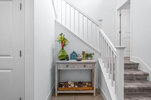 157 E Frost Dr, Mountain House, CA 95391