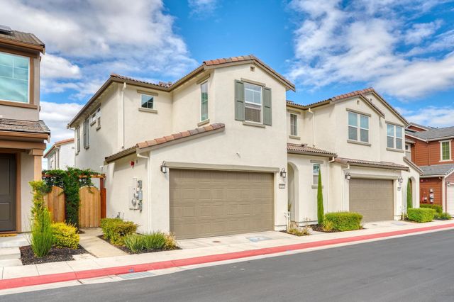 157 E Frost Dr, Mountain House, CA 95391