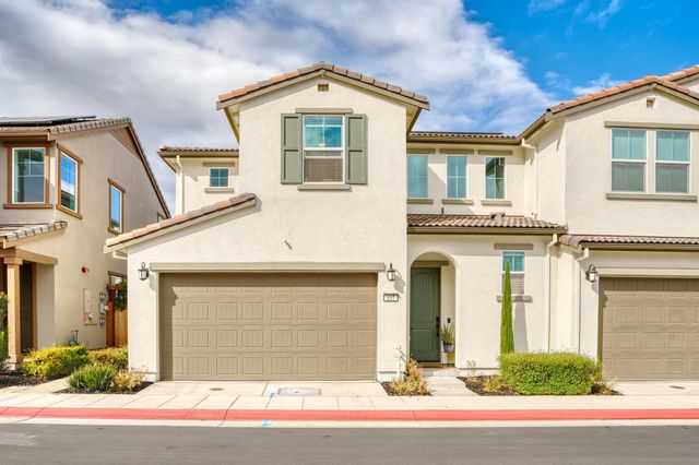 157 E Frost Dr, Mountain House, CA 95391