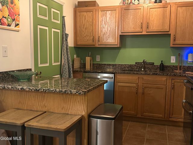 406 Worthington Terrace, North Greenbush, NY 12198