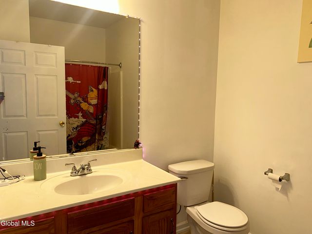 406 Worthington Terrace, North Greenbush, NY 12198