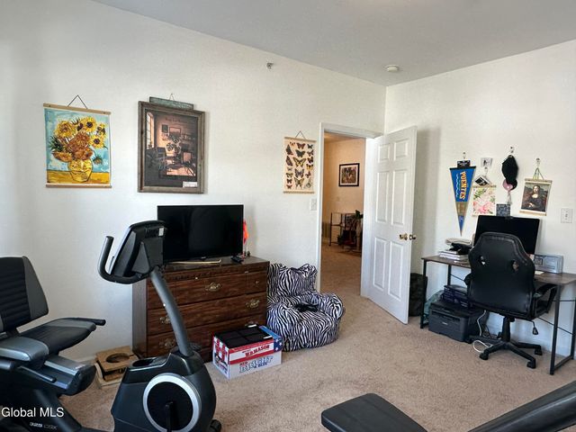 406 Worthington Terrace, North Greenbush, NY 12198