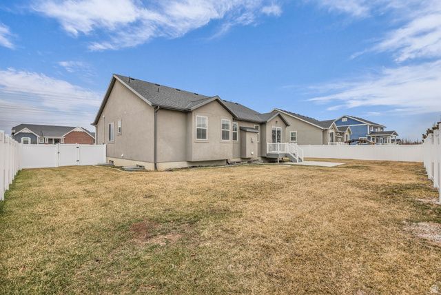 583 S ALBERTA SPRUCE DR, Layton, UT 84041