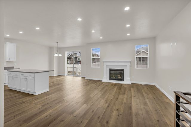 583 S ALBERTA SPRUCE DR, Layton, UT 84041