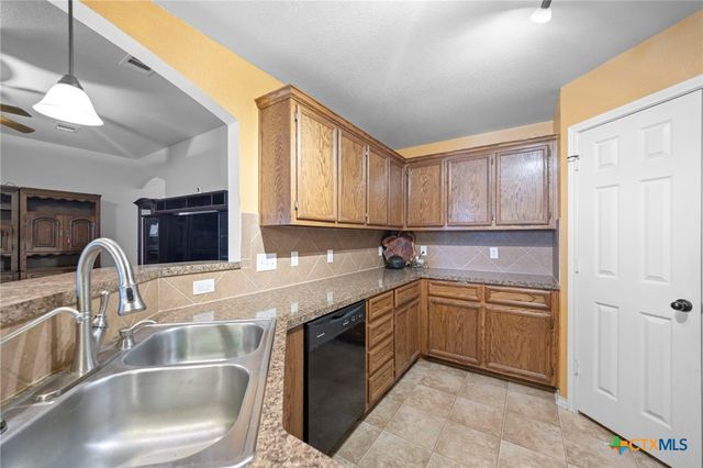 2402 Scott Drive, Copperas Cove, TX 76522