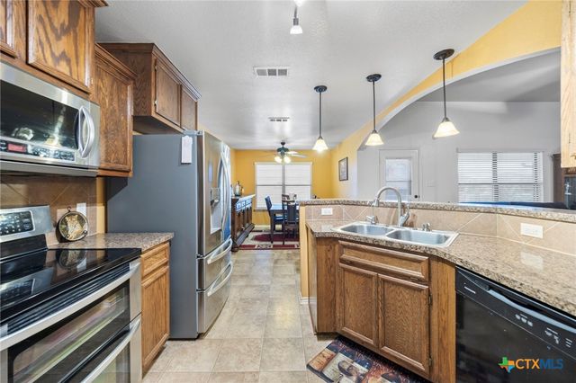 2402 Scott Drive, Copperas Cove, TX 76522