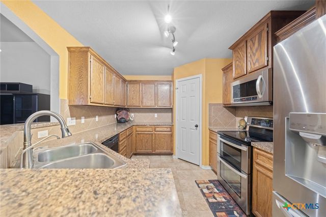2402 Scott Drive, Copperas Cove, TX 76522