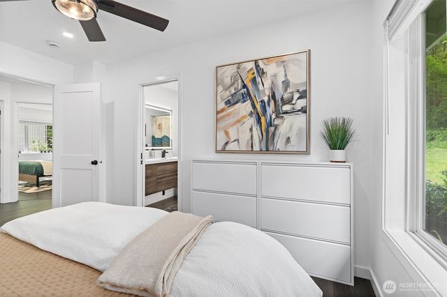 16100 SE 113th Place, Renton, WA 98059