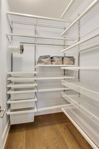 1856 W HURON Street, Chicago, IL 60622