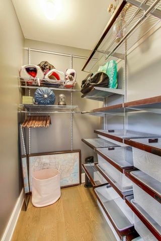 1856 W HURON Street, Chicago, IL 60622