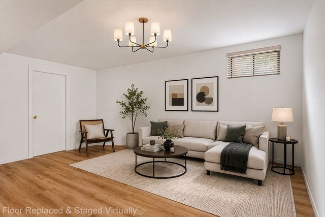 5 Field Rd, Gloucester, MA 01930