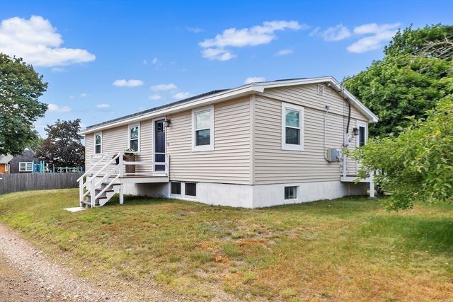 5 Field Rd, Gloucester, MA 01930