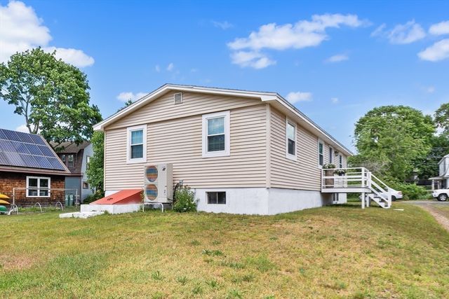 5 Field Rd, Gloucester, MA 01930