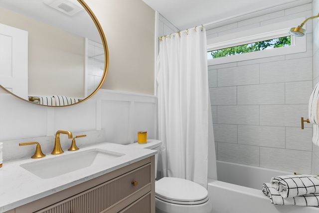 5 Field Rd, Gloucester, MA 01930