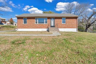 4605 PEACH TREE DR, Roanoke, VA 24017
