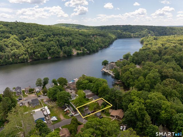 197 Lee Farm Drive, Southbury, CT 06488