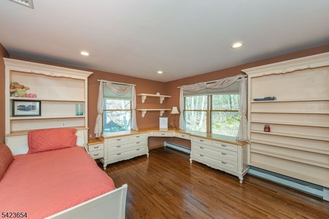 144 Notch Rd, Jefferson Twp., NJ 07438