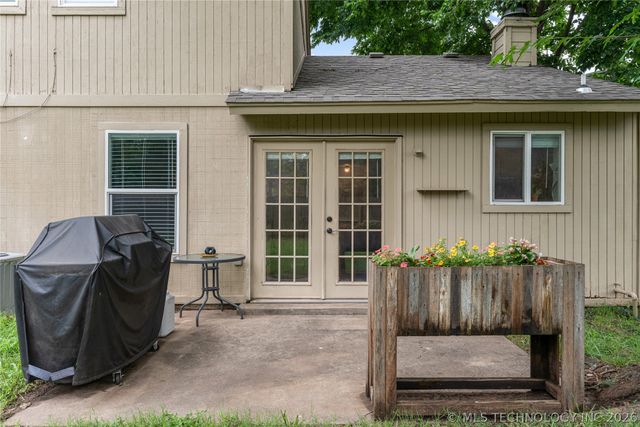 1520 E 67th Court, Tulsa, OK 74136