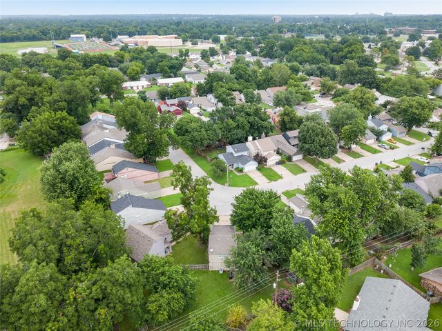 1520 E 67th Court, Tulsa, OK 74136
