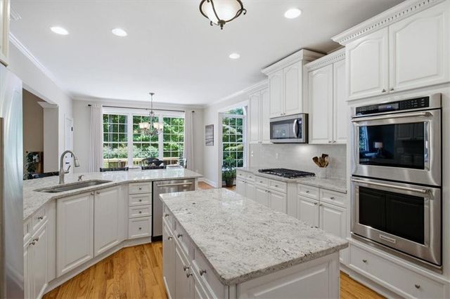 880 Colonial Lane, Milton, GA 30004