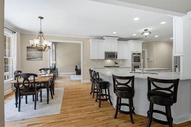 880 Colonial Lane, Milton, GA 30004