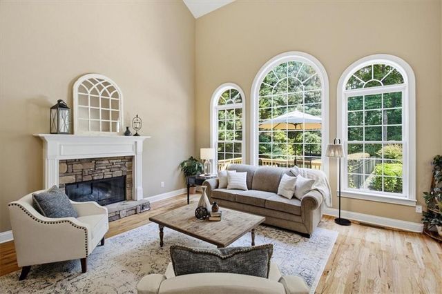 880 Colonial Lane, Milton, GA 30004