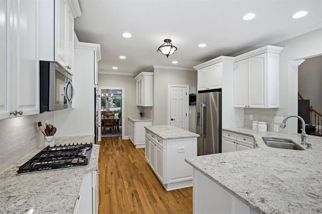 880 Colonial Lane, Milton, GA 30004
