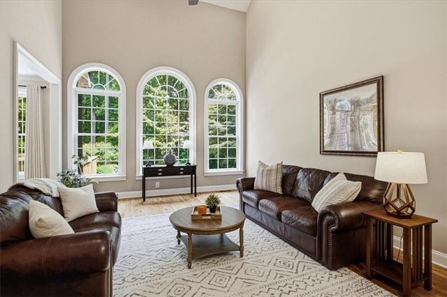 880 Colonial Lane, Milton, GA 30004