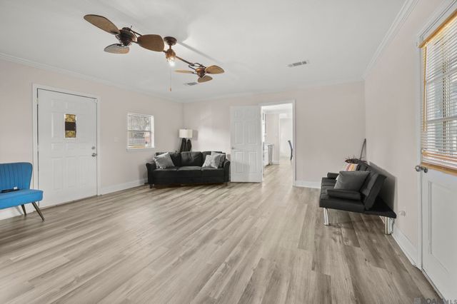 9722 E Swingalong Ave, Baton Rouge, LA 70814