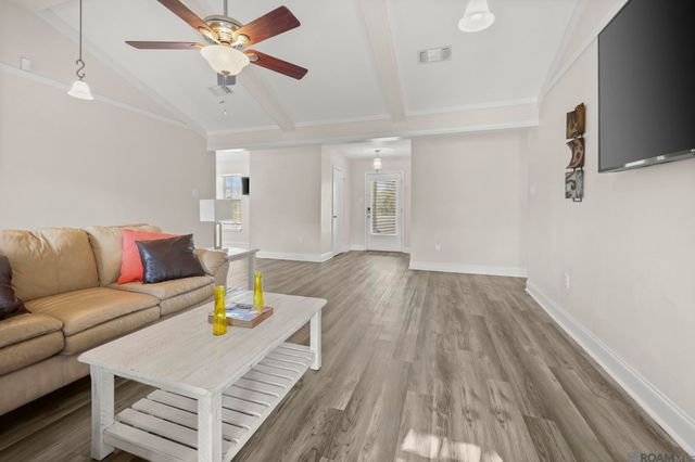 9722 E Swingalong Ave, Baton Rouge, LA 70814