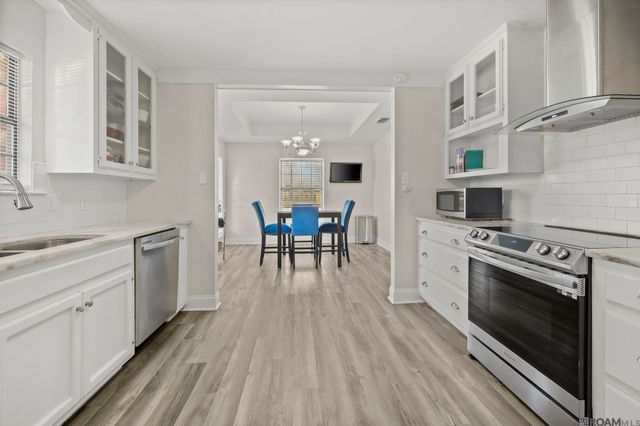 9722 E Swingalong Ave, Baton Rouge, LA 70814