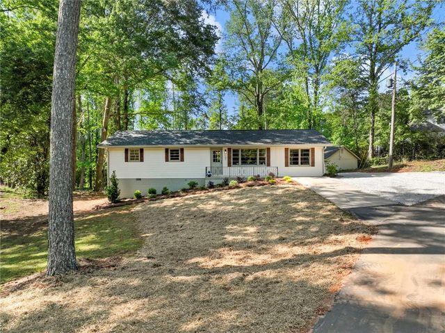 101 Maddox Road, Buford, GA 30518
