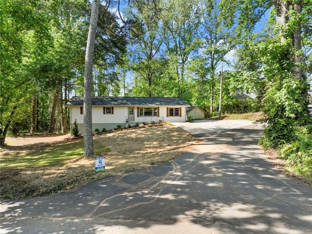 101 Maddox Road, Buford, GA 30518