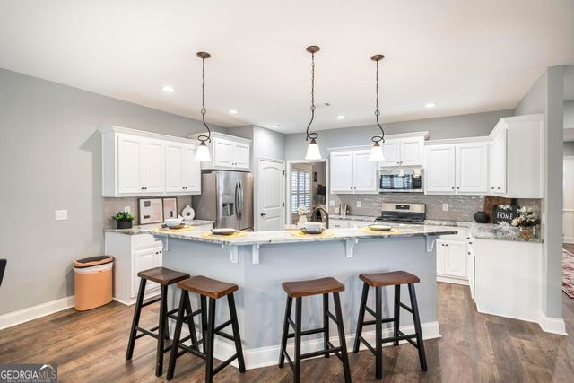 137 Shady Oak Drive, Perry, GA 31069