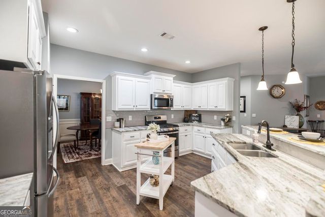 137 Shady Oak Drive, Perry, GA 31069