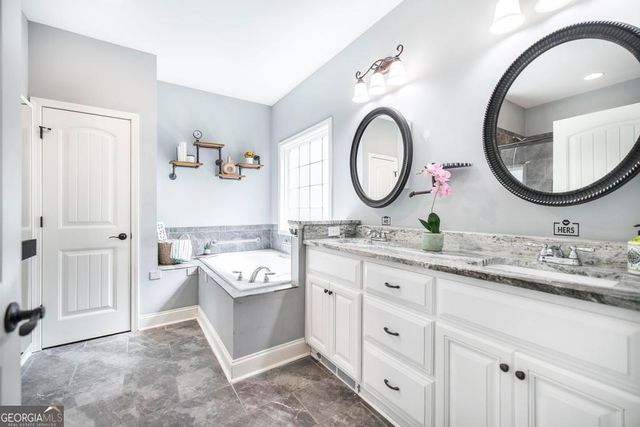 137 Shady Oak Drive, Perry, GA 31069