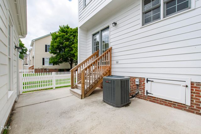 300 Madison Grove Place, Cary, NC 27519