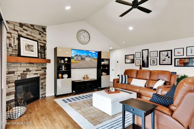 134 Leelah LN, Bonners Ferry, ID 83805