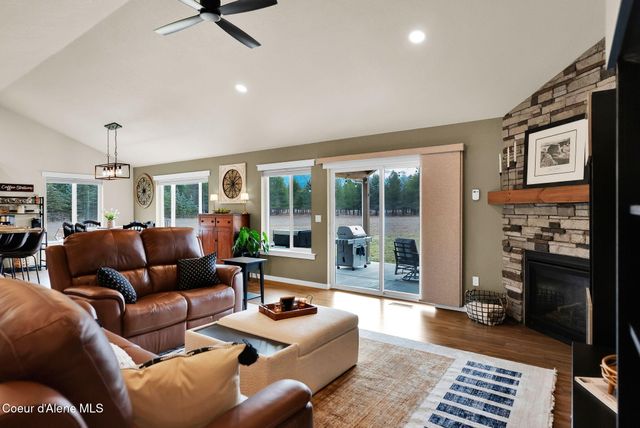 134 Leelah LN, Bonners Ferry, ID 83805