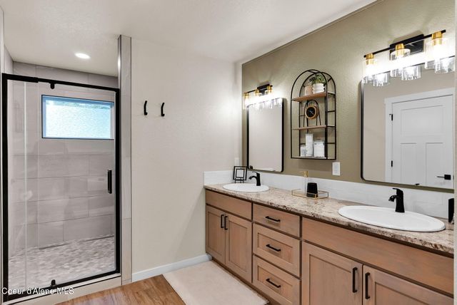 134 Leelah LN, Bonners Ferry, ID 83805