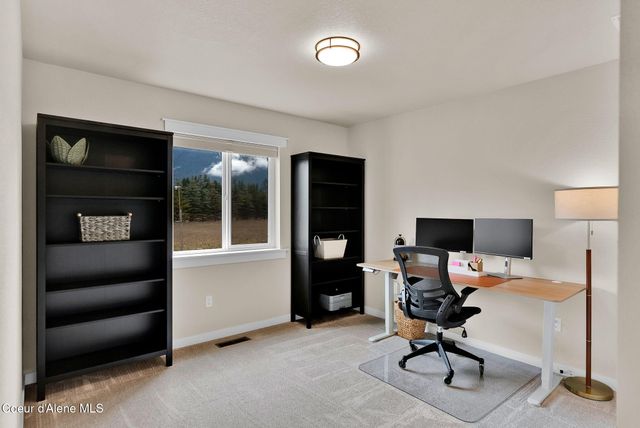 134 Leelah LN, Bonners Ferry, ID 83805