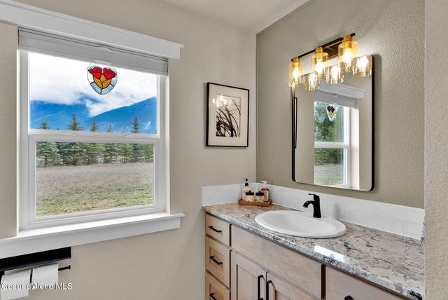 134 Leelah LN, Bonners Ferry, ID 83805