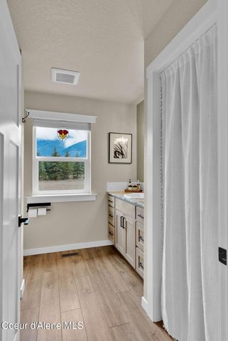 134 Leelah LN, Bonners Ferry, ID 83805